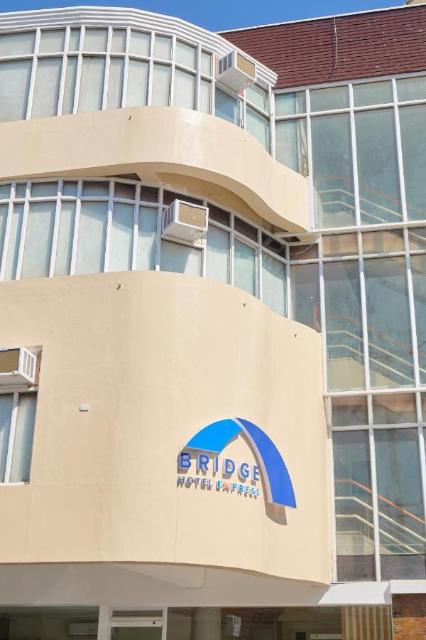 Bridge Hotel Express Cagayan de Oro Zewnętrze zdjęcie